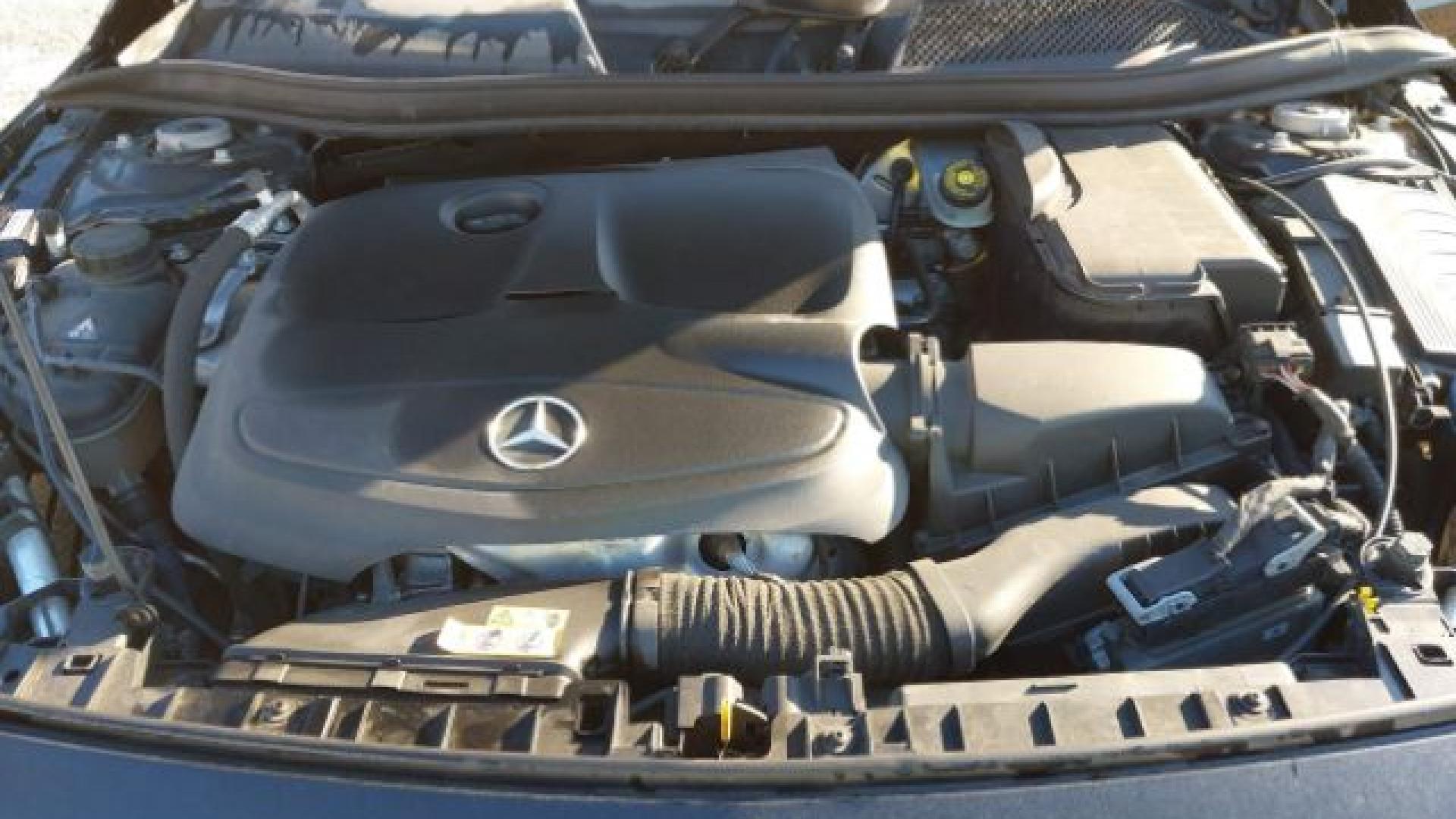 Mercedes - Gla250 - 2017 - Black - 41560243