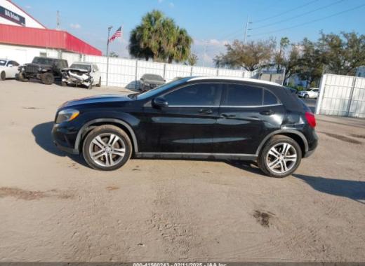 Mercedes - Gla250 - 2017 - Black - 41560243