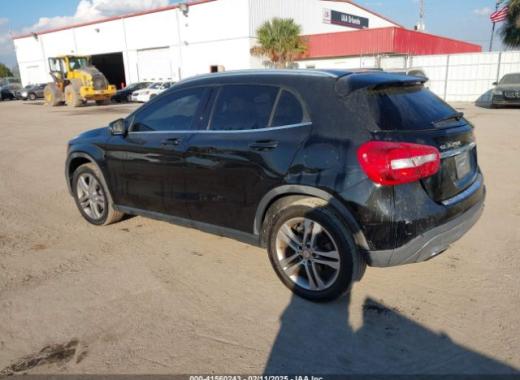 Mercedes - Gla250 - 2017 - Black - 41560243