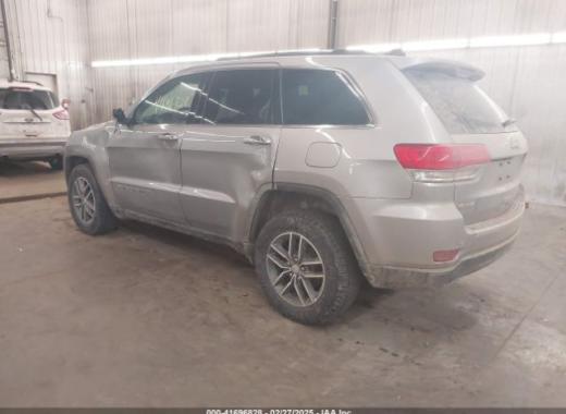 Jeep  - Grand Cherokee - 2017 - Silver - 41696828