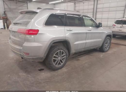Jeep  - Grand Cherokee - 2017 - Silver - 41696828