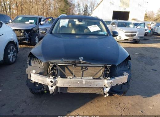 Mercedes - Glc300 - 2018 - Black - 41771484