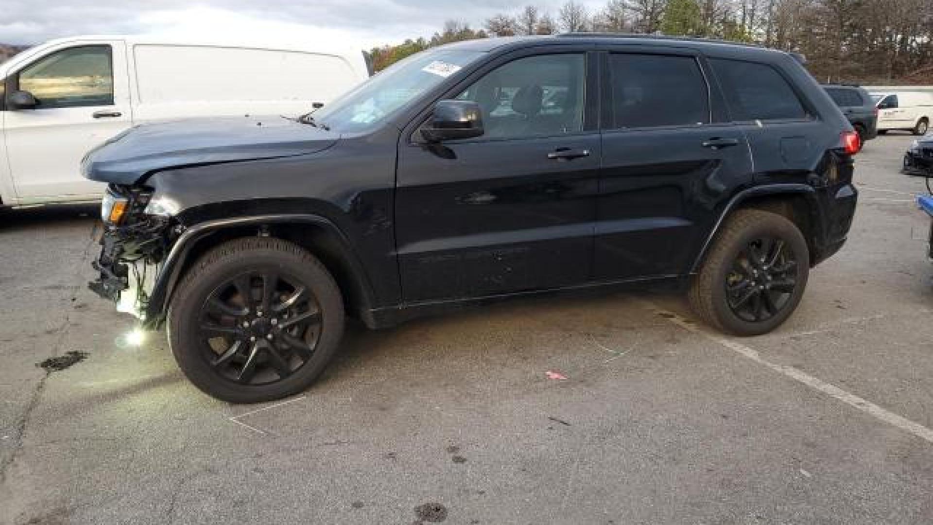 Jeep  - Grand Cherokee - 2019 - Black - 82277884