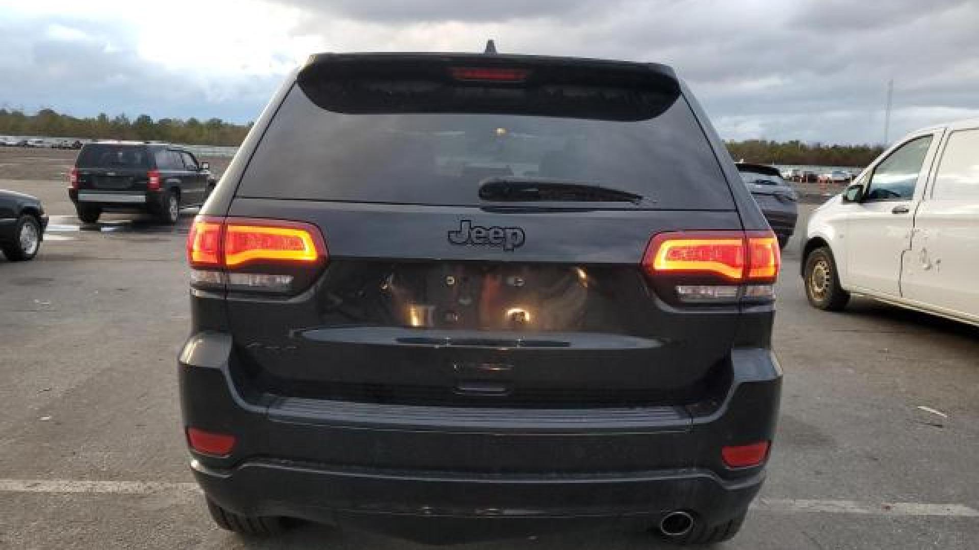 Jeep  - Grand Cherokee - 2019 - Black - 82277884