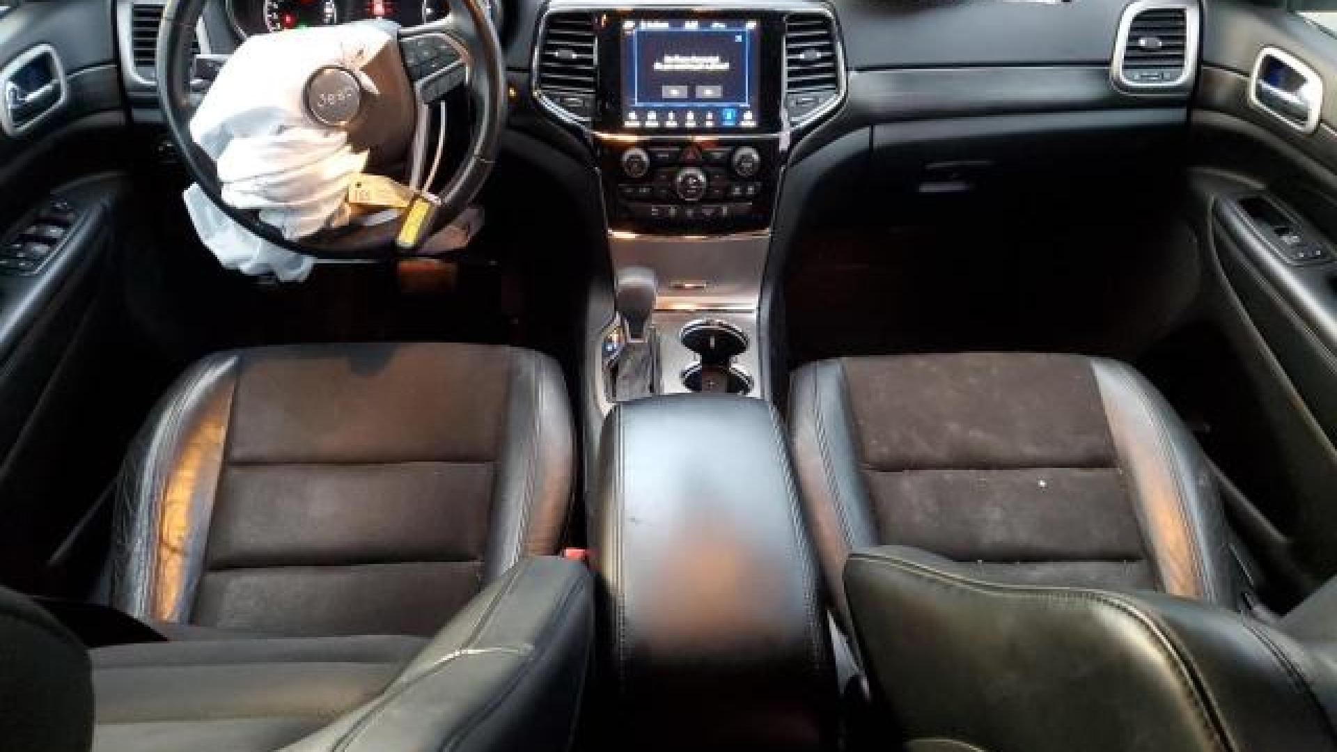 Jeep  - Grand Cherokee - 2019 - Black - 82277884