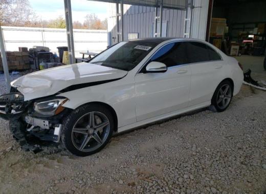 Mercedes - C300 - 2017 - White - 82359934