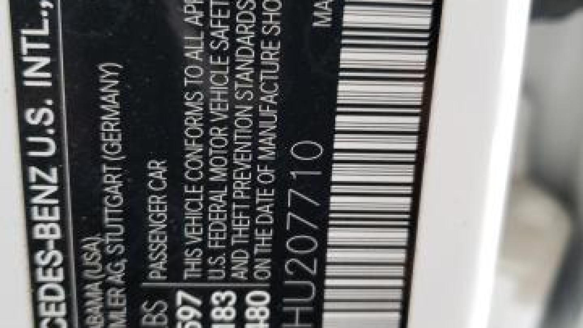 Mercedes - C300 - 2017 - White - 82359934