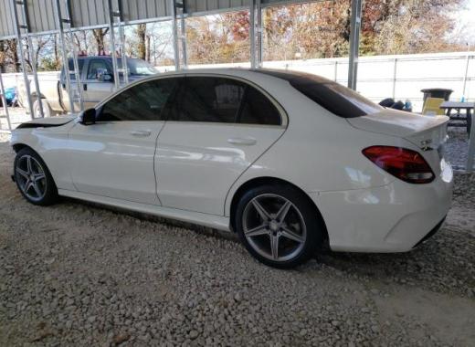 Mercedes - C300 - 2017 - White - 82359934