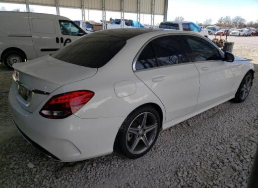 Mercedes - C300 - 2017 - White - 82359934