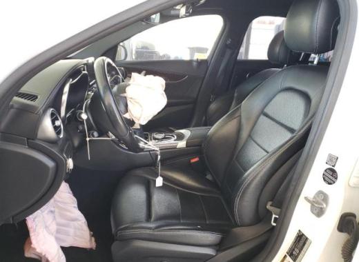 Mercedes - C300 - 2017 - White - 82359934