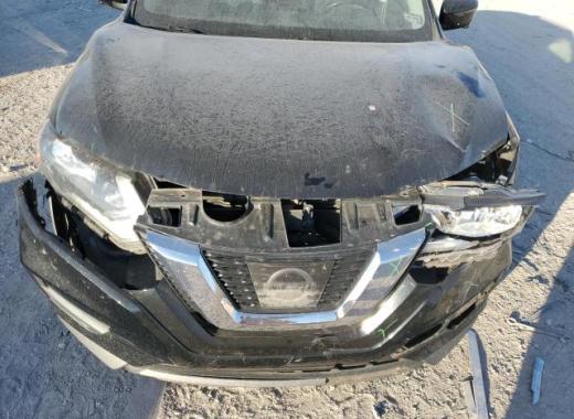 Nissan  - Rogue - 2017 - Black - 82578094