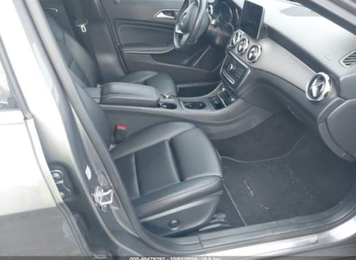 Mercedes - Gla250 - 2018 - Grey - 40479292