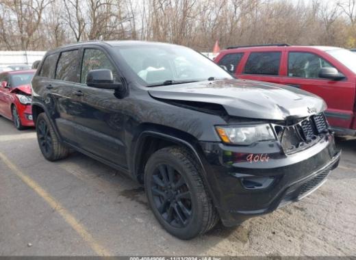 Jeep  - Grand Cherokee - 2017 - Black - 40849066
