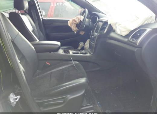 Jeep  - Grand Cherokee - 2017 - Black - 40849066