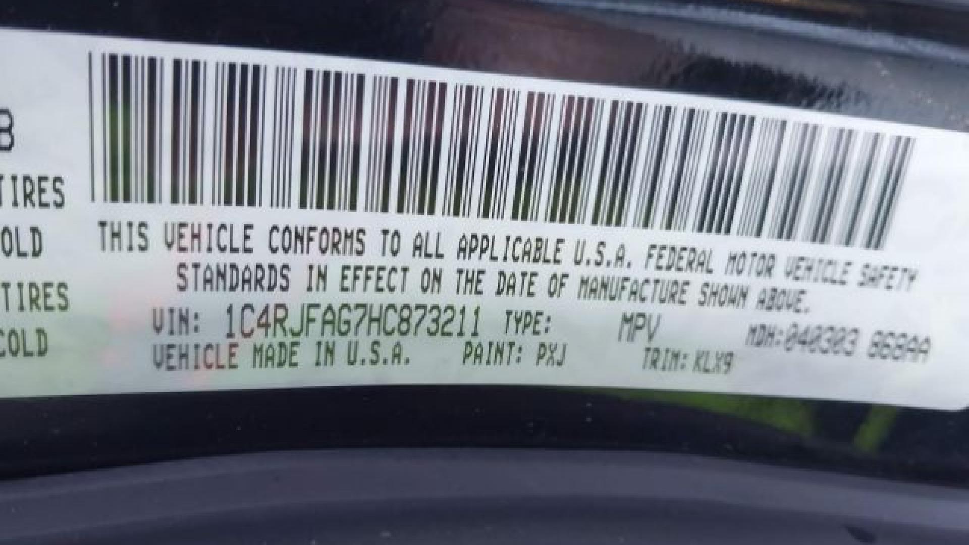 Jeep  - Grand Cherokee - 2017 - Black - 40849066