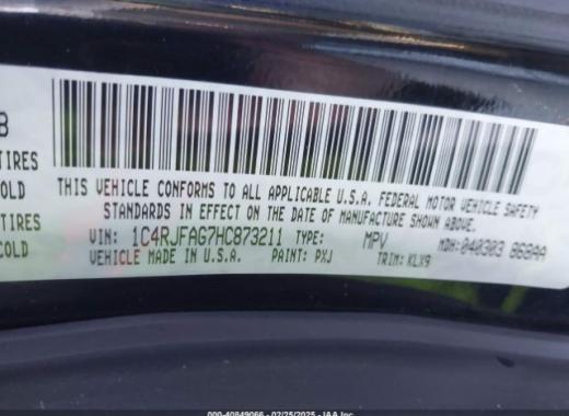 Jeep  - Grand Cherokee - 2017 - Black - 40849066