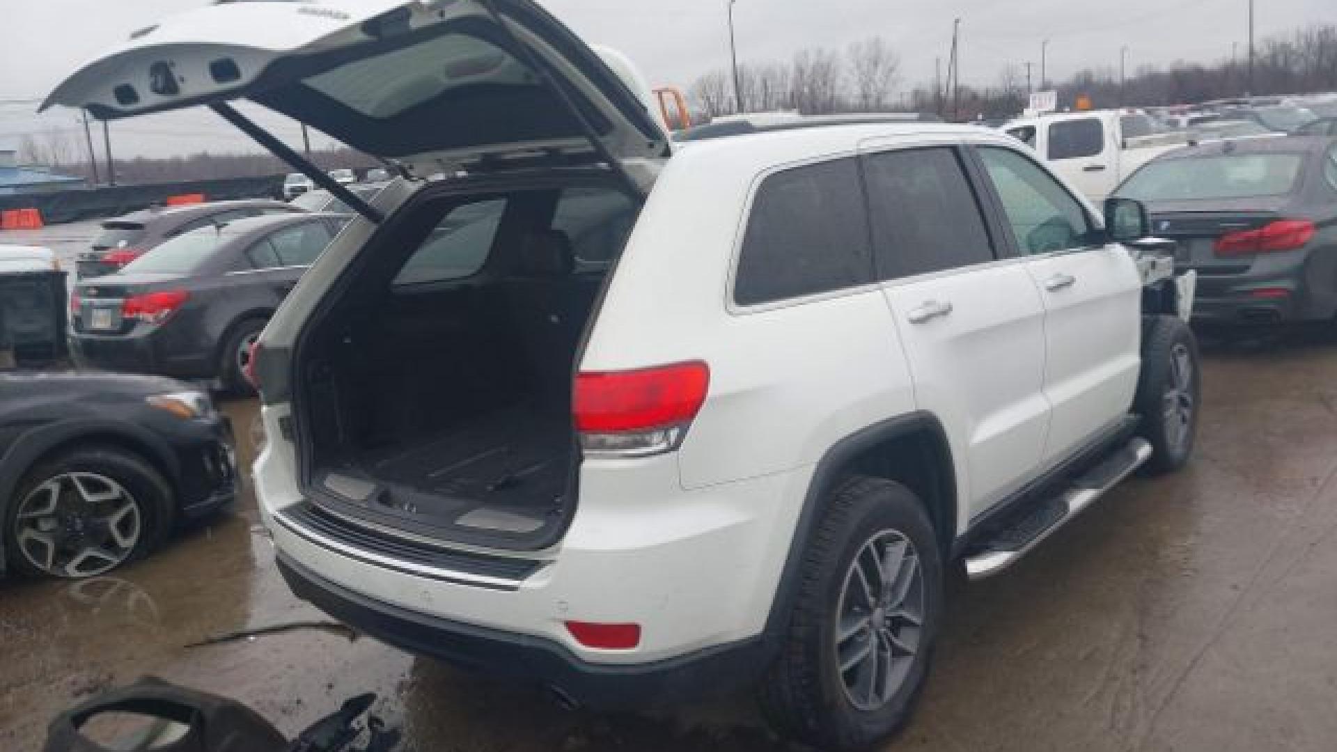 Jeep  - Grand Cherokee - 2017 - White - 41222497
