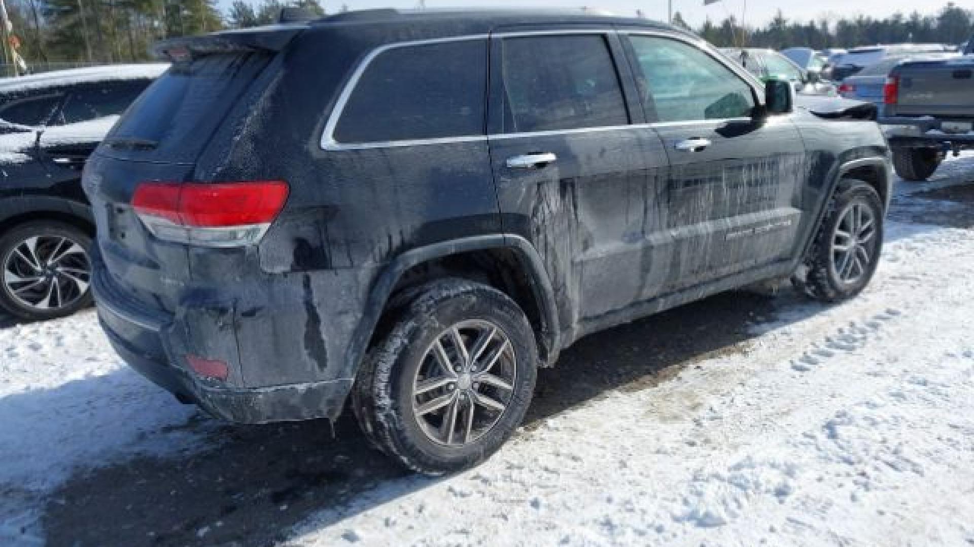Jeep  - Grand Cherokee - 2017 - Black - 41398314