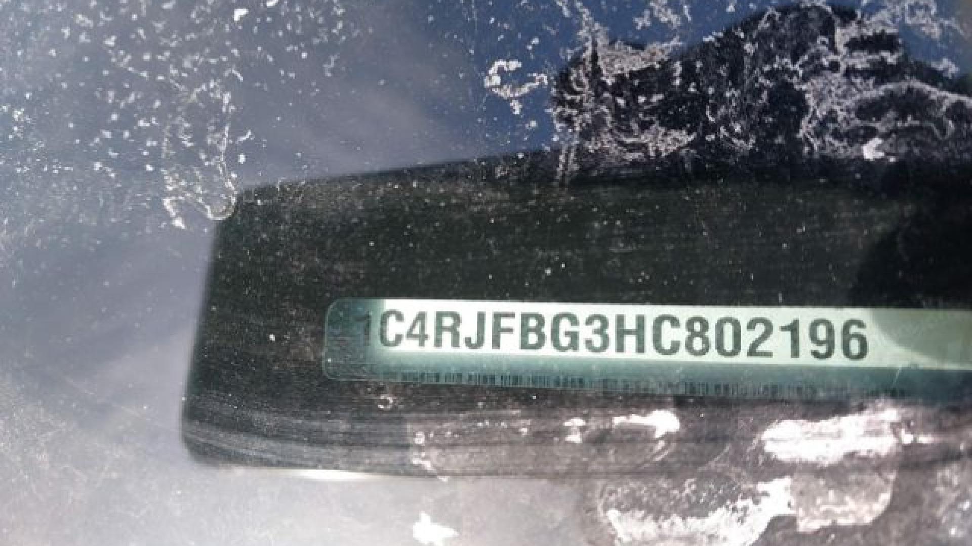 Jeep  - Grand Cherokee - 2017 - Black - 41398314