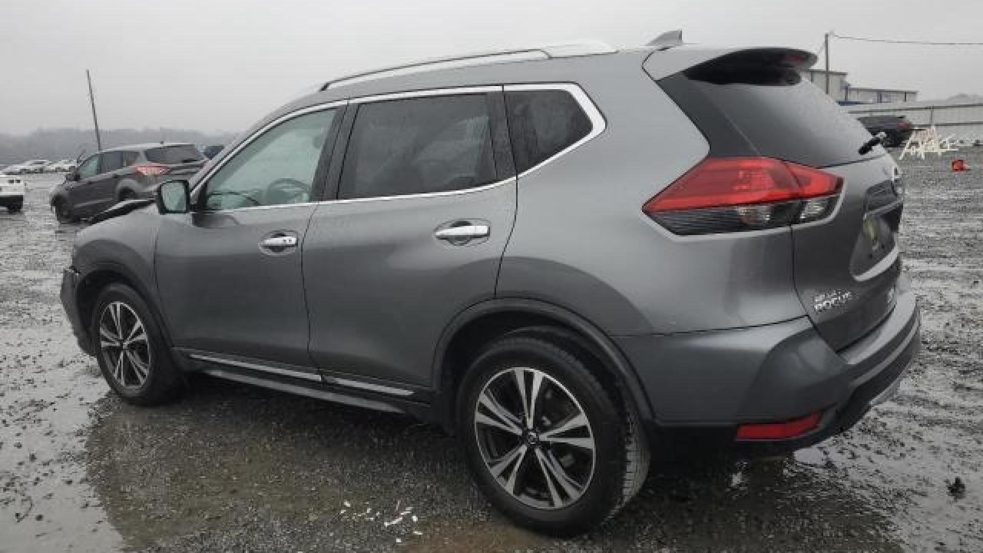 Nissan  - Rogue - 2018 - Grey - 41411245