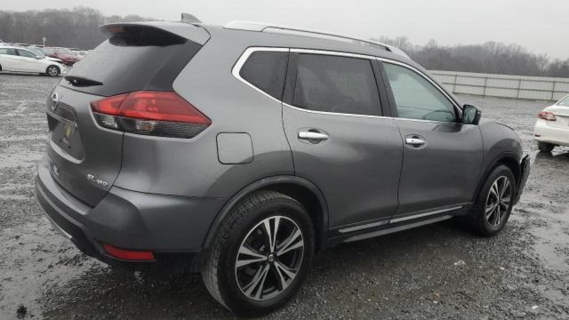 Nissan  - Rogue - 2018 - Grey - 41411245