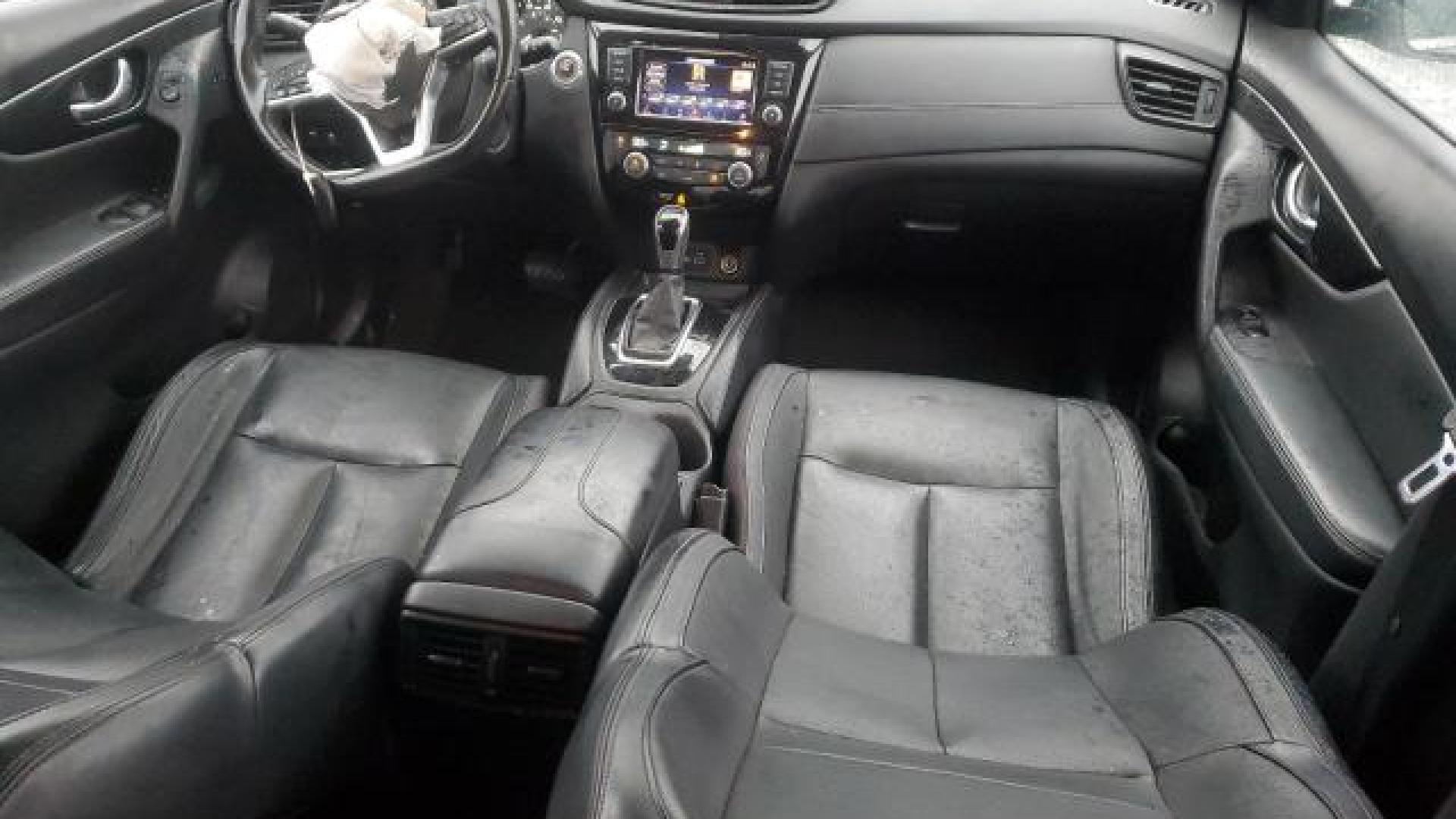 Nissan  - Rogue - 2018 - Grey - 41411245