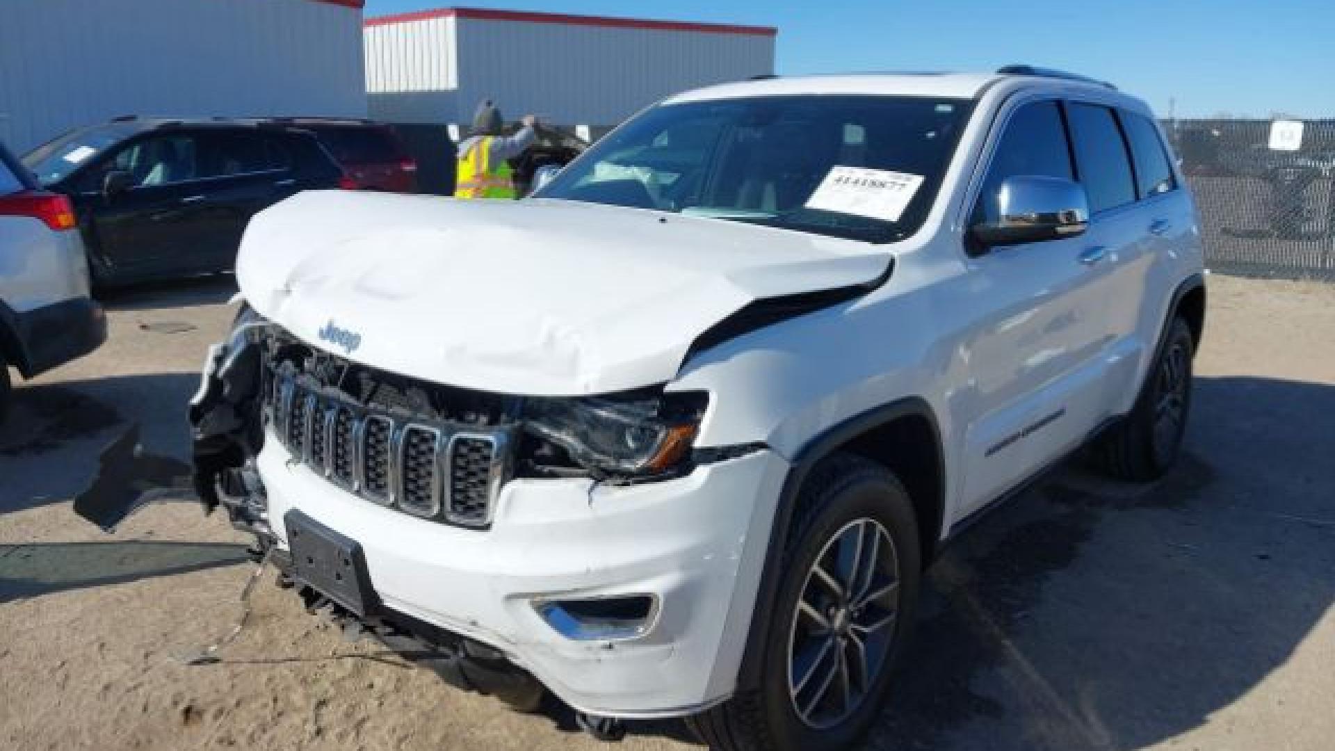 Jeep  - Grand Cherokee - 2018 - White - 41418877