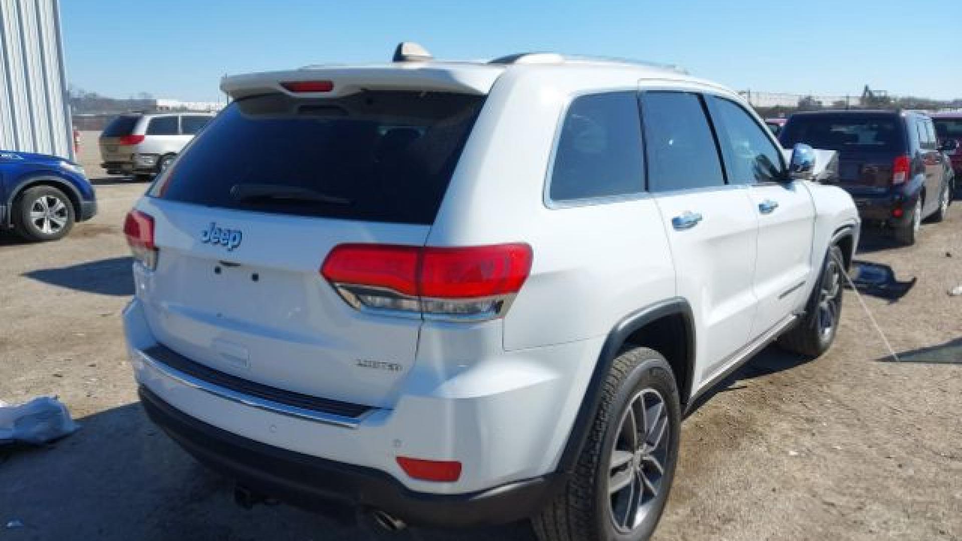 Jeep  - Grand Cherokee - 2018 - White - 41418877