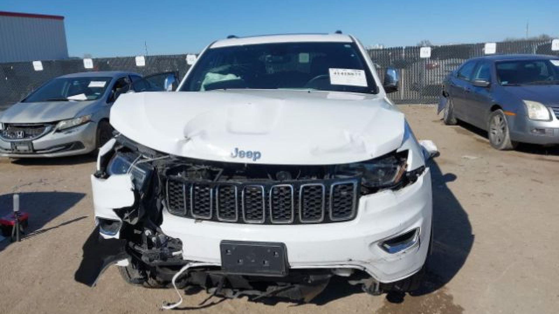 Jeep  - Grand Cherokee - 2018 - White - 41418877