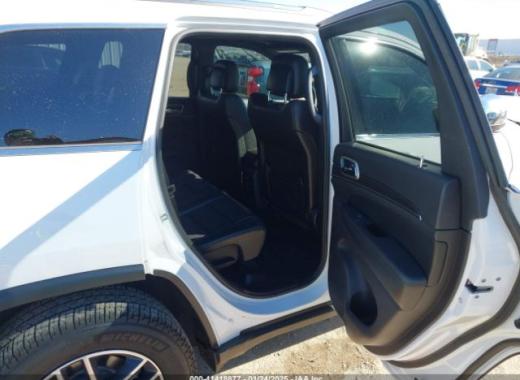 Jeep  - Grand Cherokee - 2018 - White - 41418877