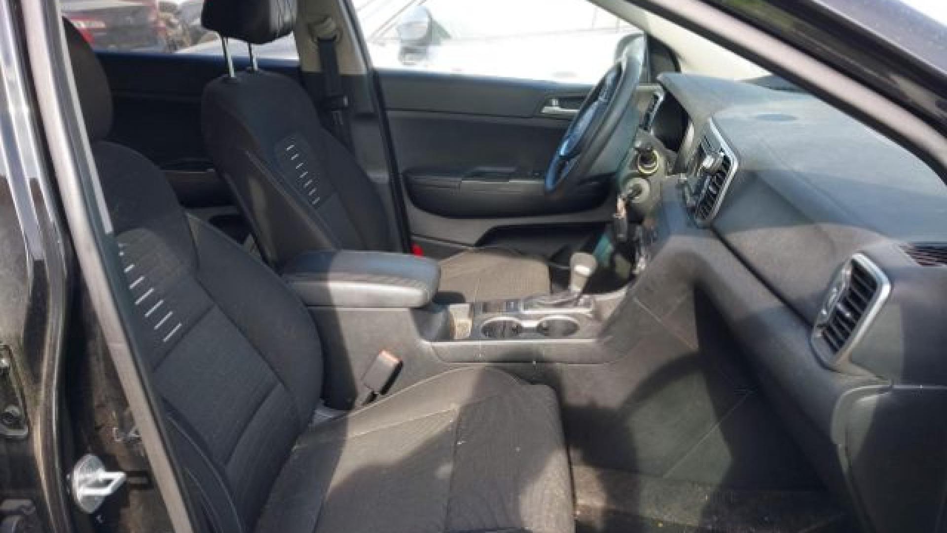 Kia - Sportage - 2018 - Black - 41454946