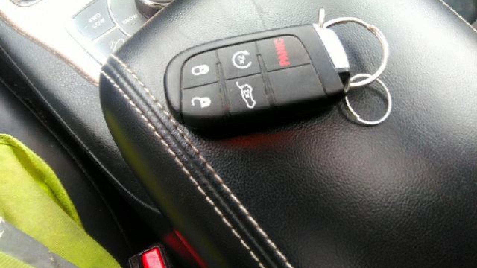 Jeep  - Grand Cherokee - 2017 - Grey - 41568517