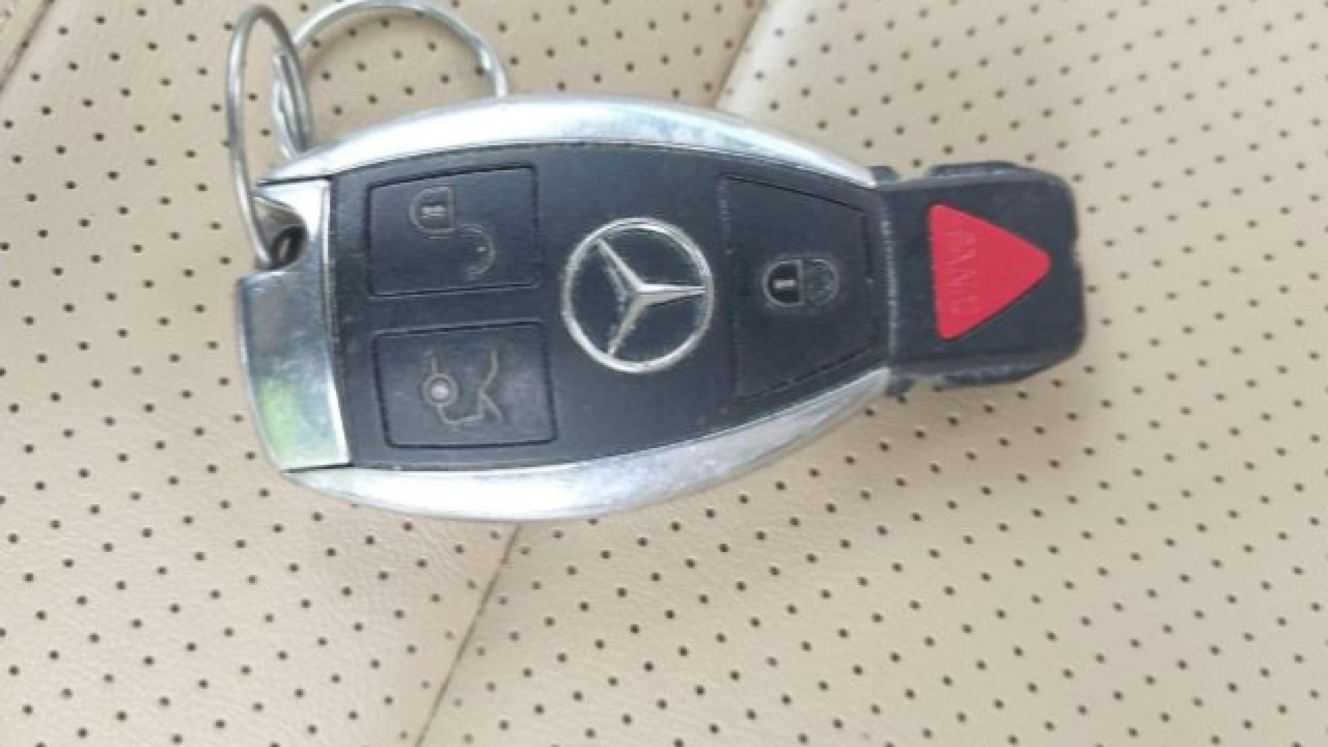 Mercedes - Glc300 - 2017 - White - 41614014