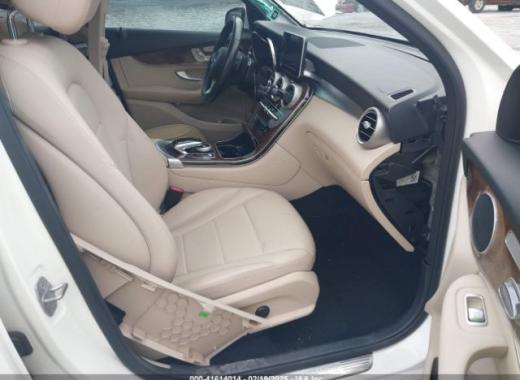 Mercedes - Glc300 - 2017 - White - 41614014