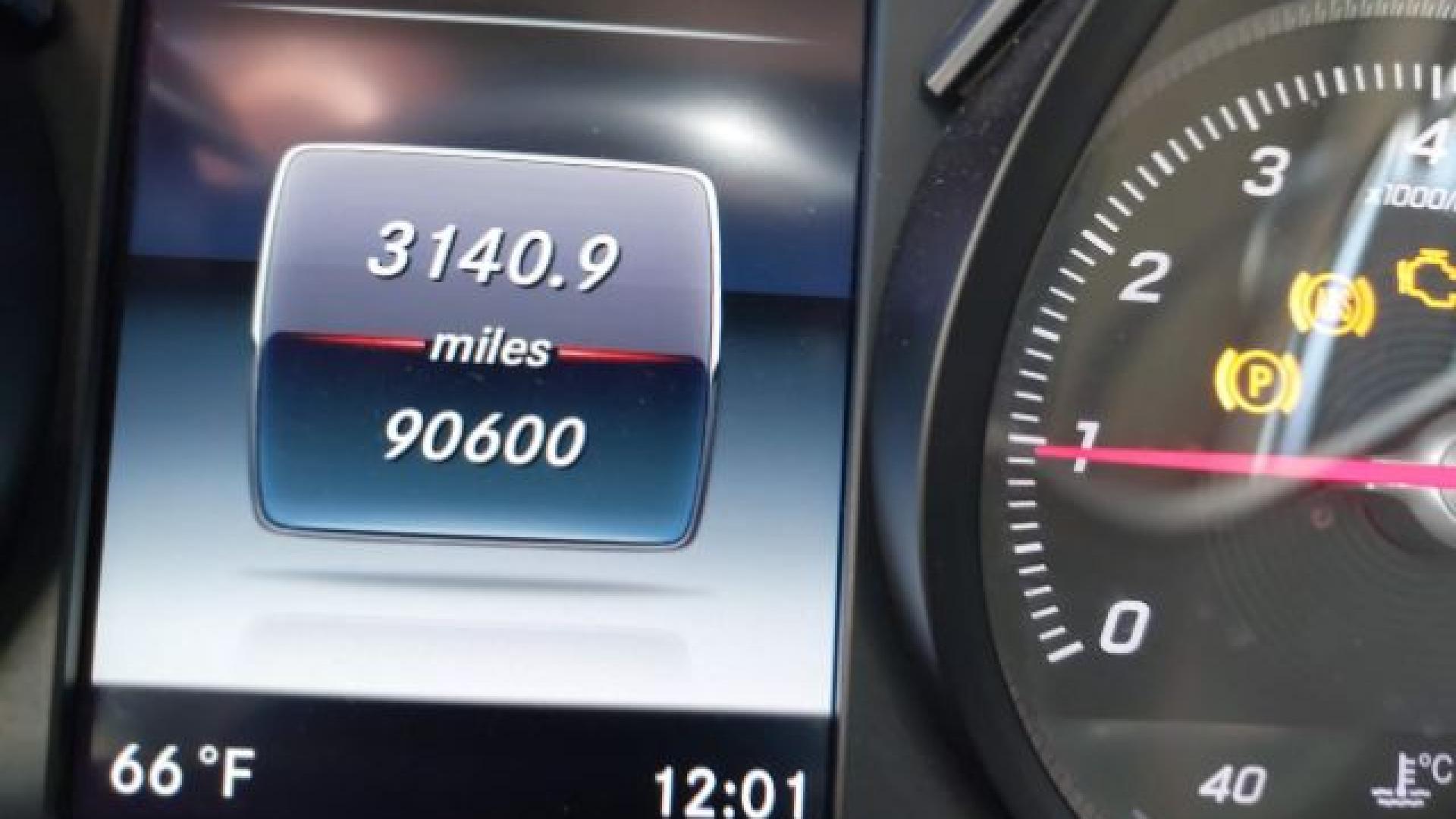 Mercedes - Glc300 - 2017 - White - 41614014