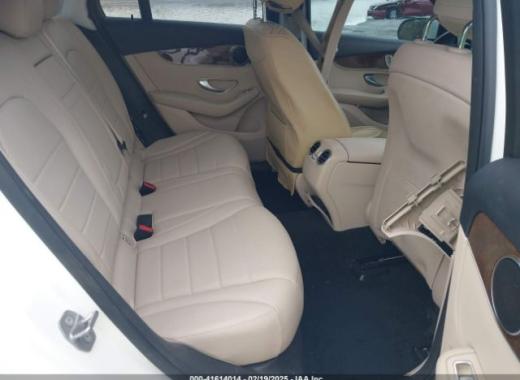 Mercedes - Glc300 - 2017 - White - 41614014