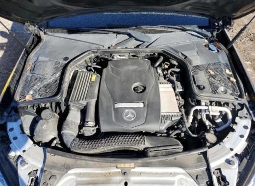 Mercedes - C300 - 2018 - Black - 41636025