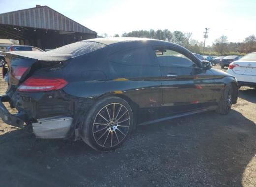 Mercedes - C300 - 2018 - Black - 41636025
