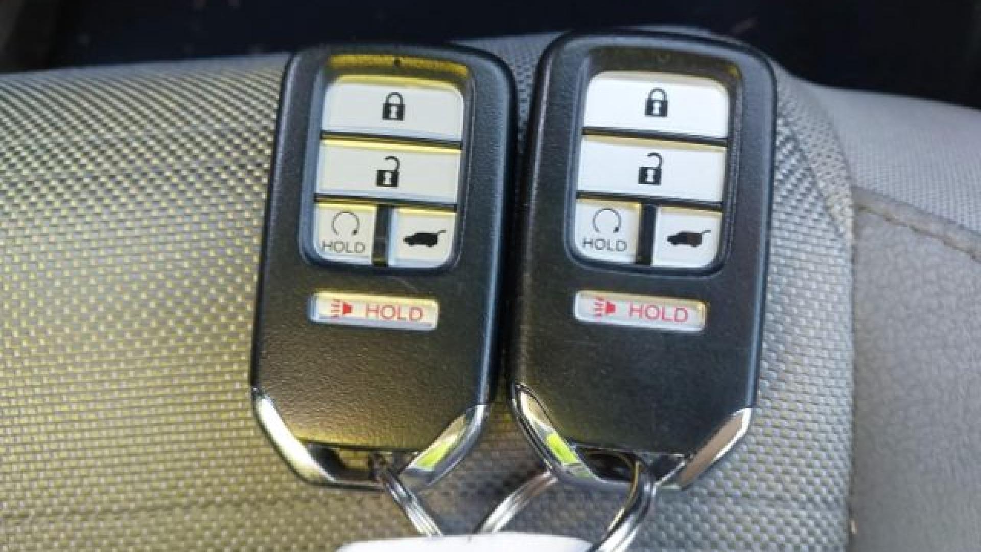 Honda - Cr-V - 2017 - Grey - 41656137