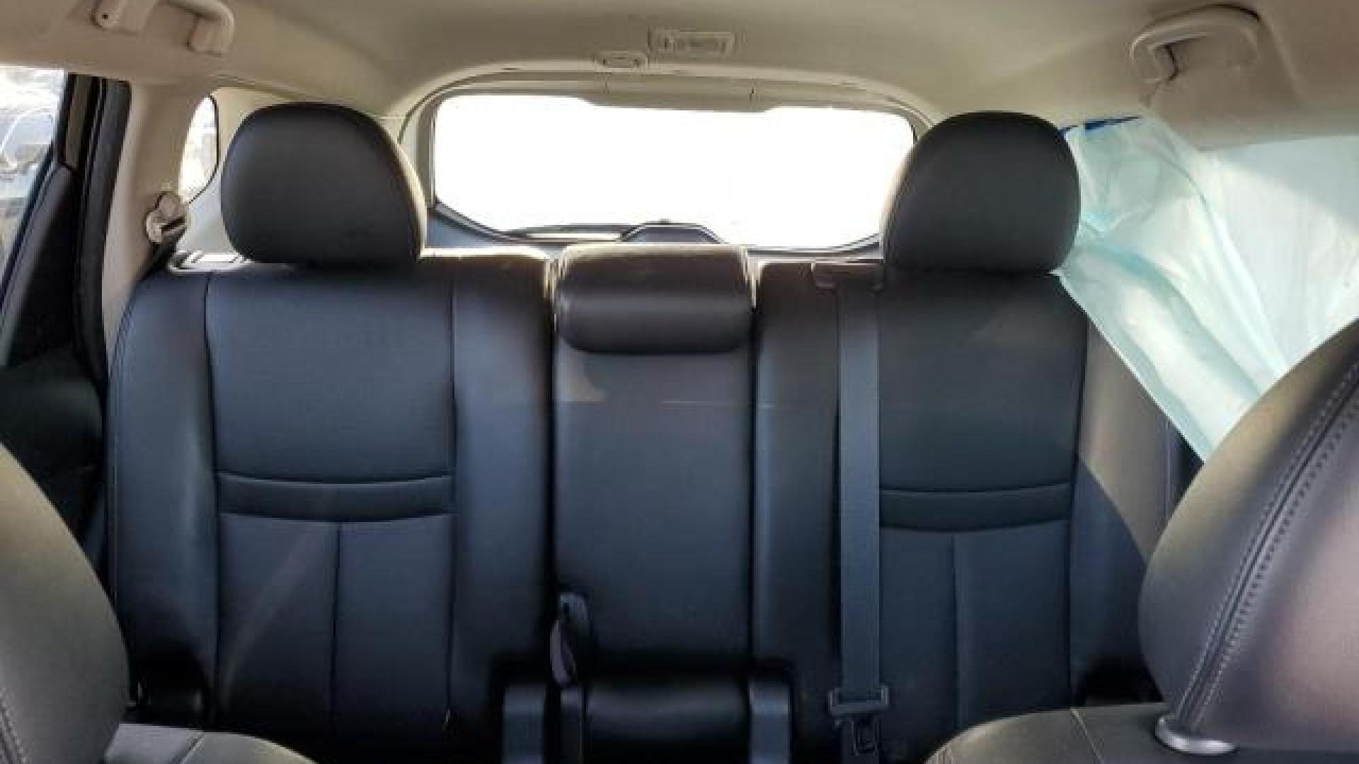 Nissan  - Rogue - 2019 - Black - 41679325