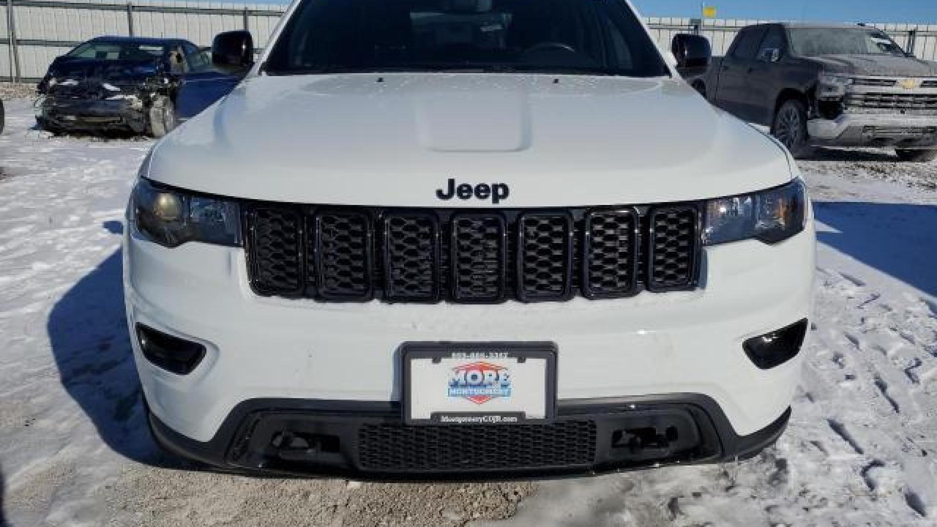 Jeep  - Grand Cherokee - 2019 - White - 41739735