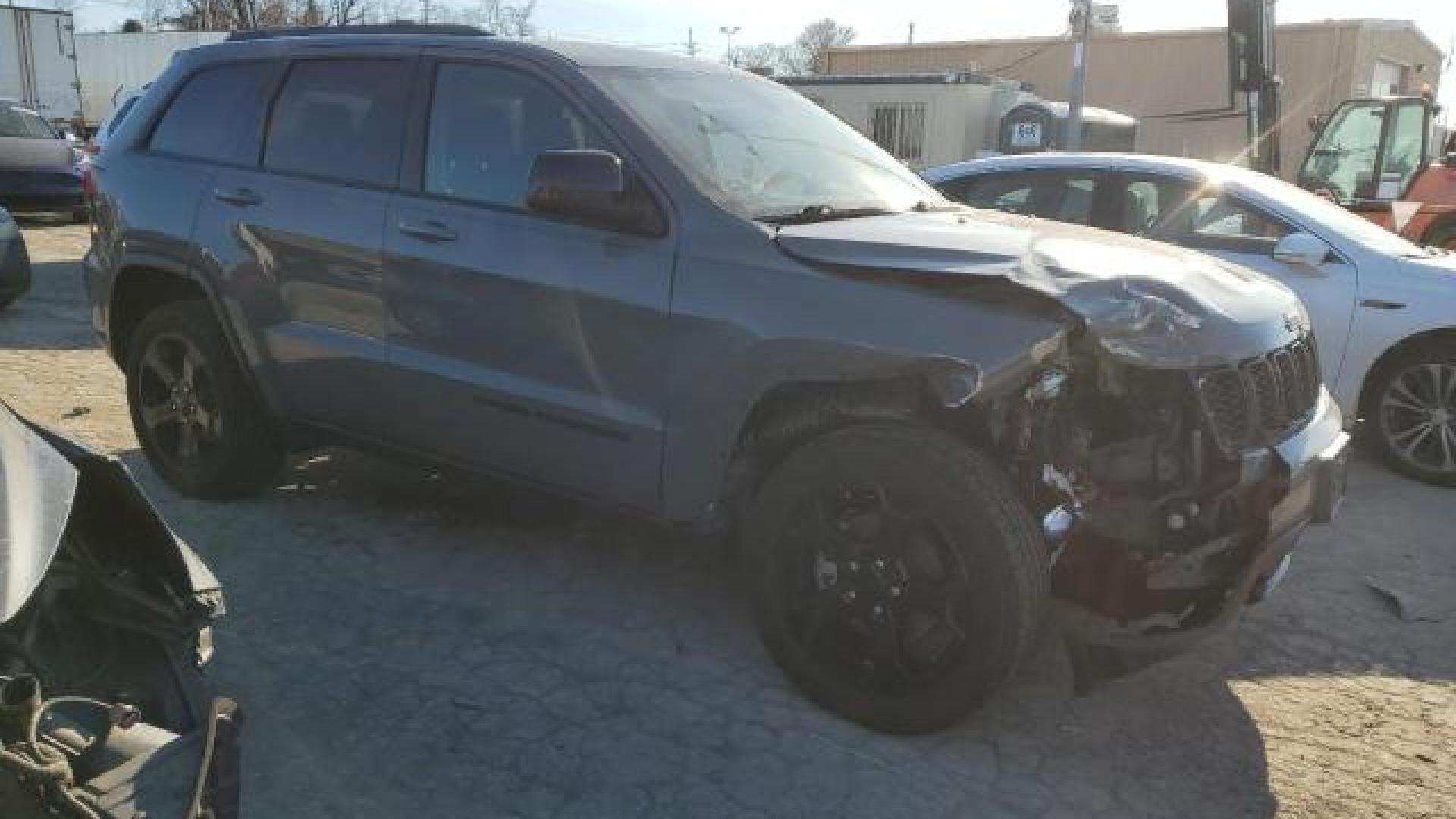Jeep  - Grand Cherokee - 2019 - Nardo Grey - 41897785