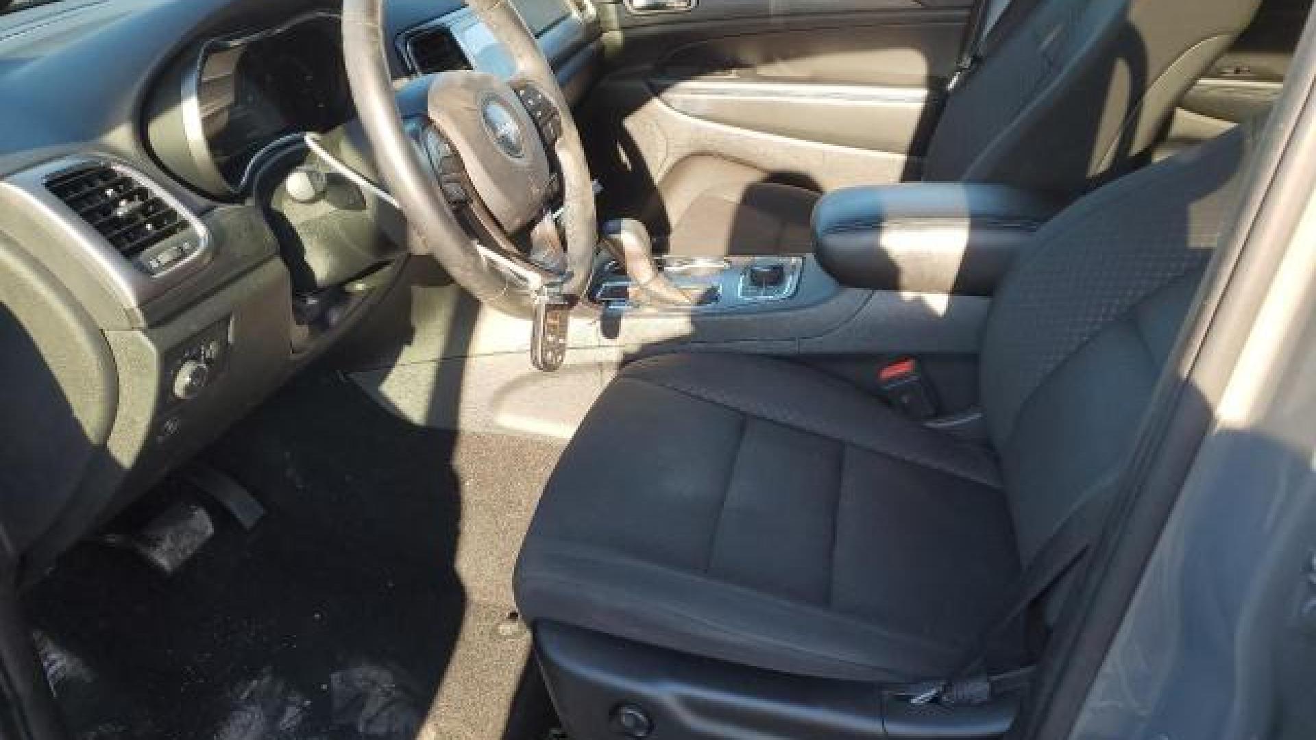 Jeep  - Grand Cherokee - 2019 - Nardo Grey - 41897785