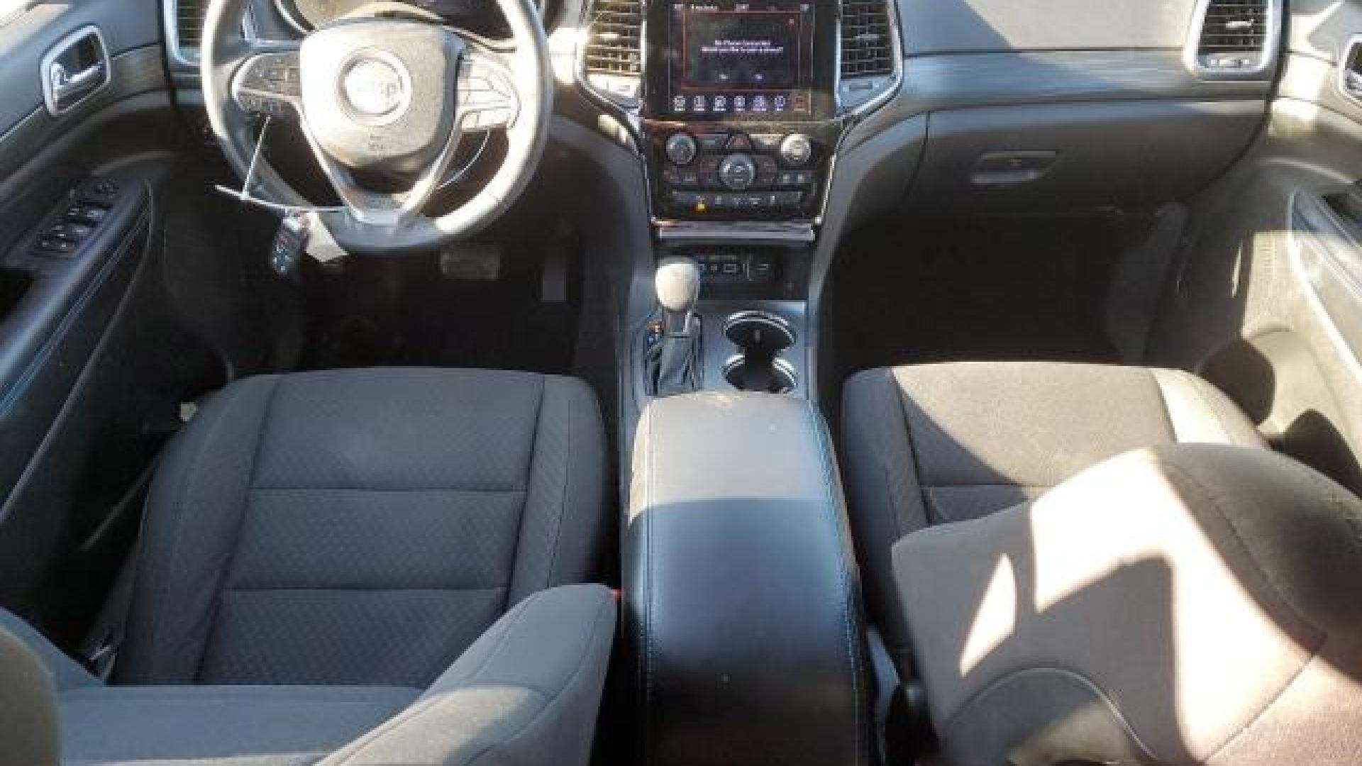 Jeep  - Grand Cherokee - 2019 - Nardo Grey - 41897785