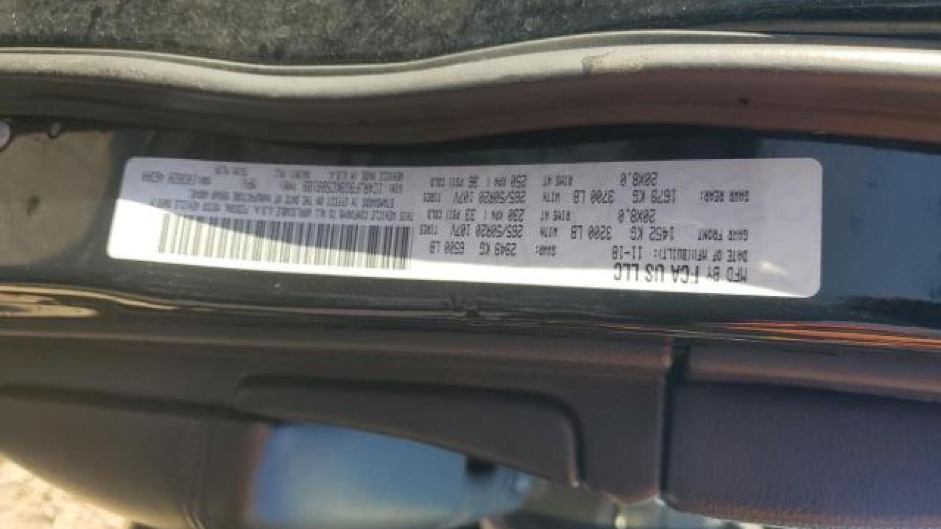 Jeep  - Grand Cherokee - 2019 - Black - 42282195