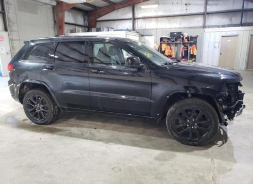 Jeep  - Grand Cherokee - 2017 - Black - 42389885