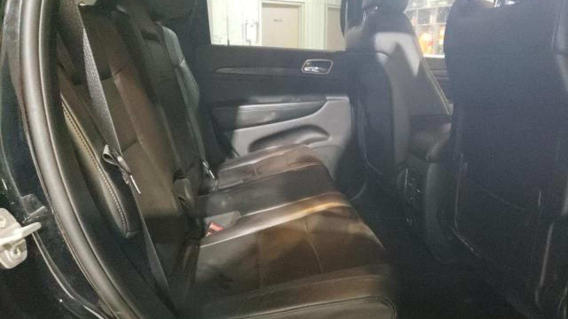 Jeep  - Grand Cherokee - 2017 - Black - 42389885