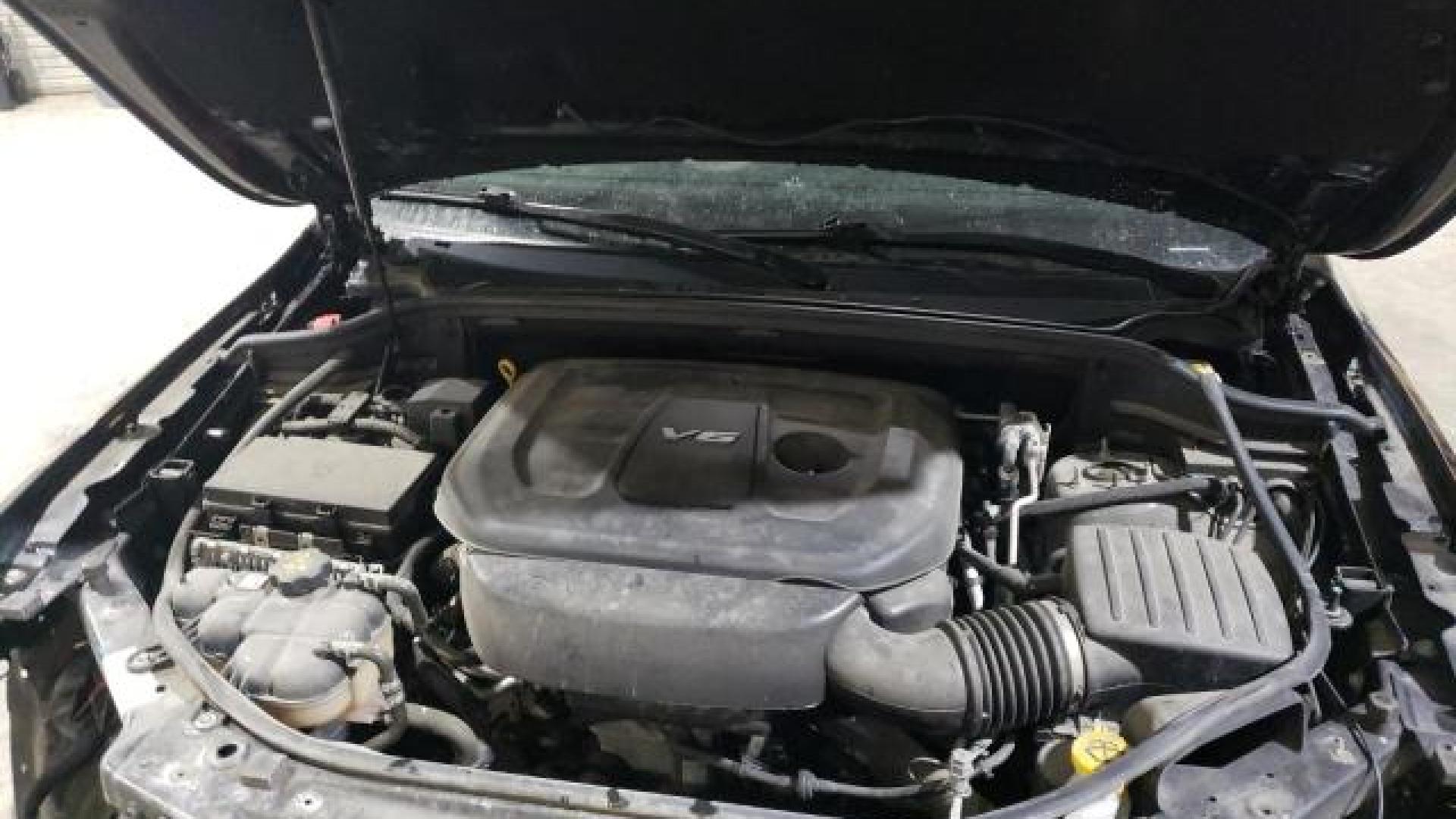 Jeep  - Grand Cherokee - 2017 - Black - 42389885