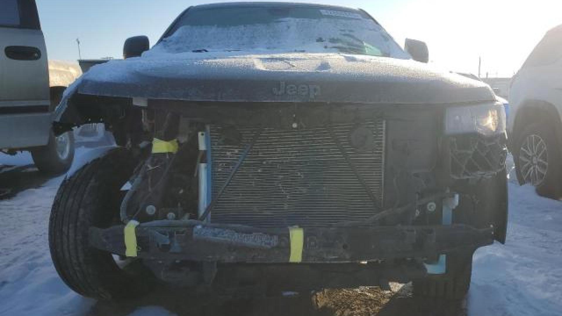 Jeep  - Grand Cherokee - 2018 - Black - 42606845