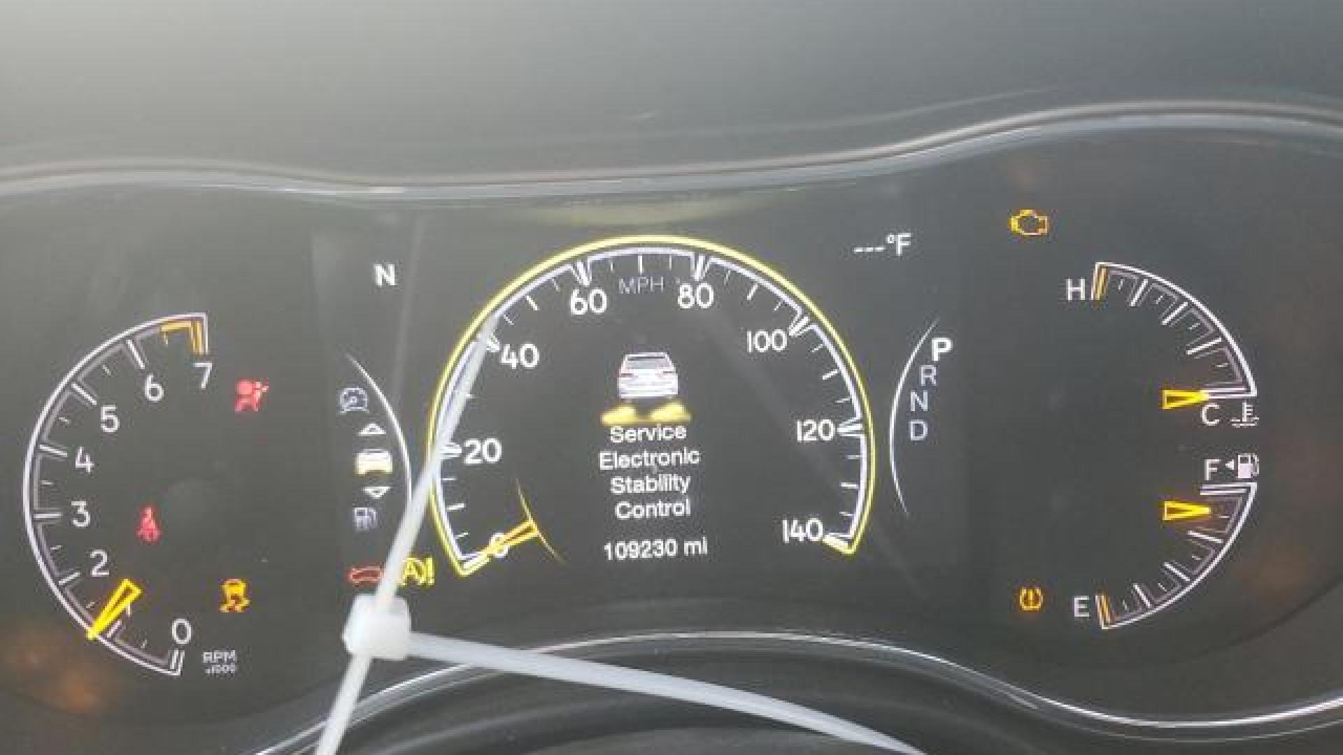 Jeep  - Grand Cherokee - 2018 - Black - 42606845